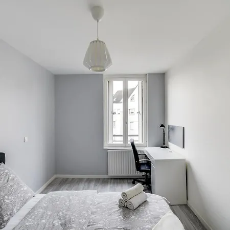 Chic And Spacious With Parking Appartamento